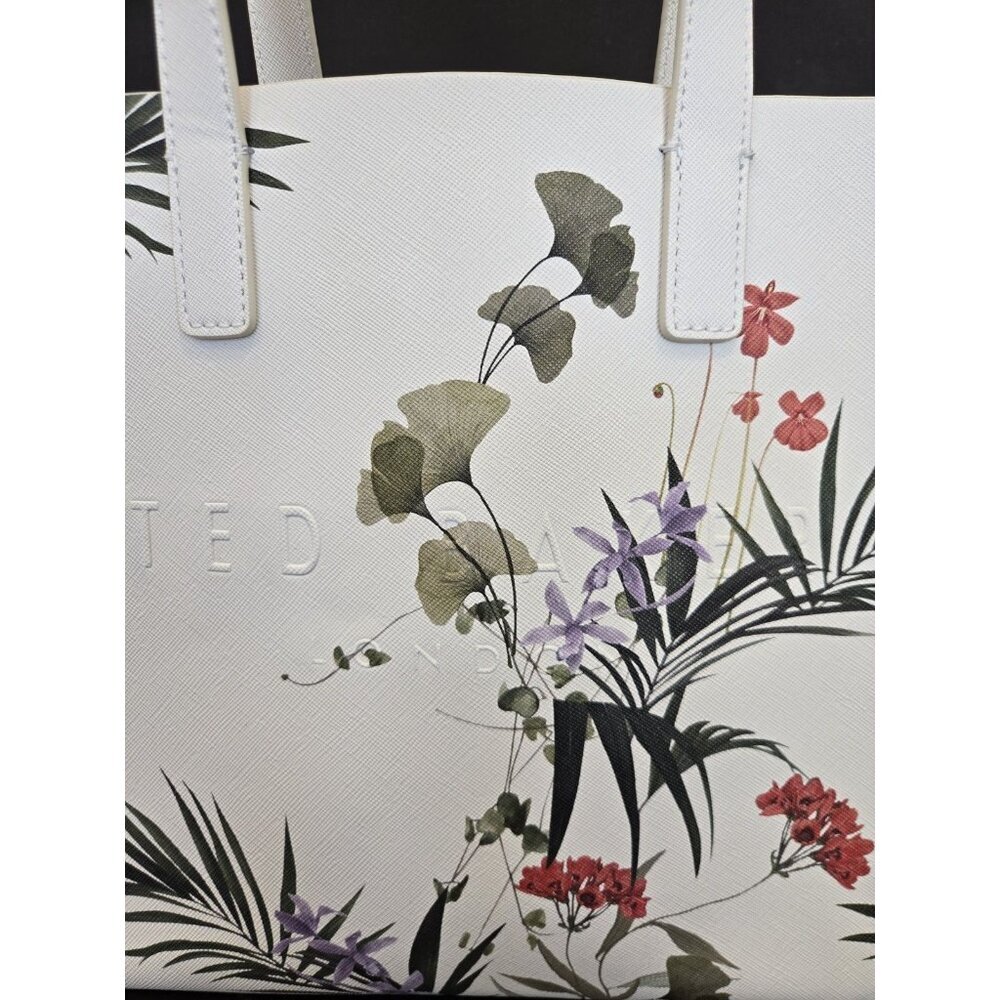 New NWT Ted Baker London "The Icon" Small Wite Floral Tote / Purse - Picture 2 of 6